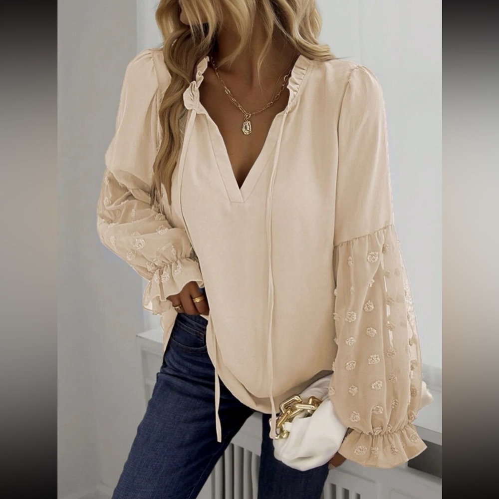 Boho  Swiss dot sleeve tie neck blouse - Picture 10 of 13